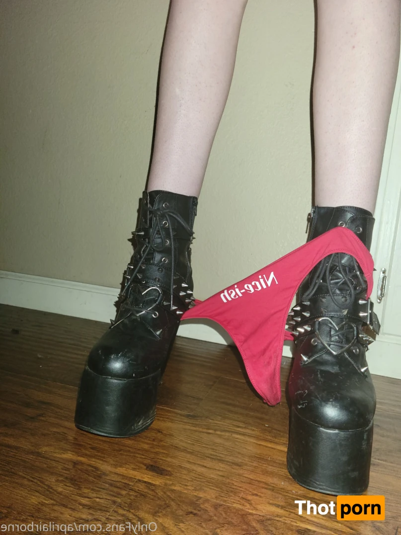 April Airborne 16091662