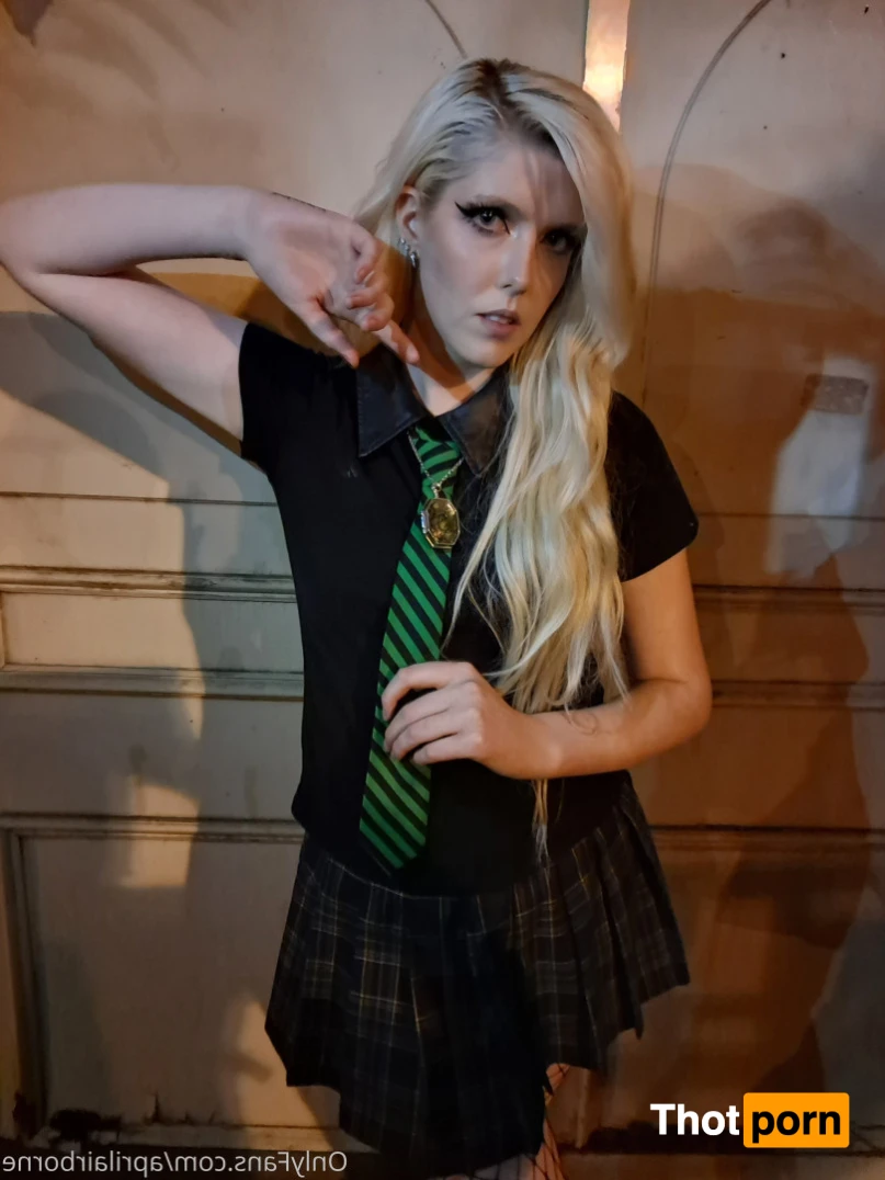 April Airborne 16095621