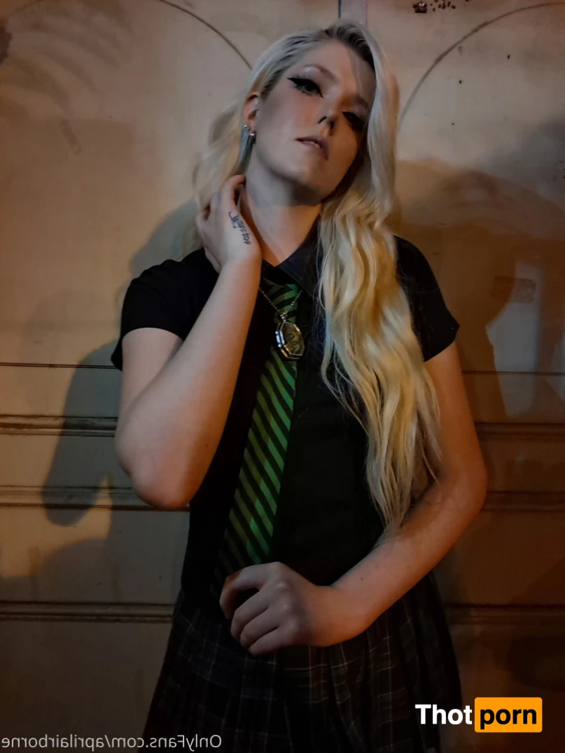 April Airborne 16112650