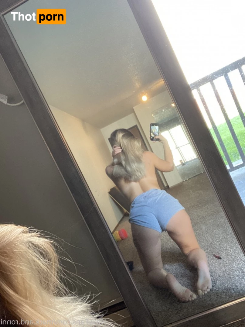 Mack and Ronni 759019