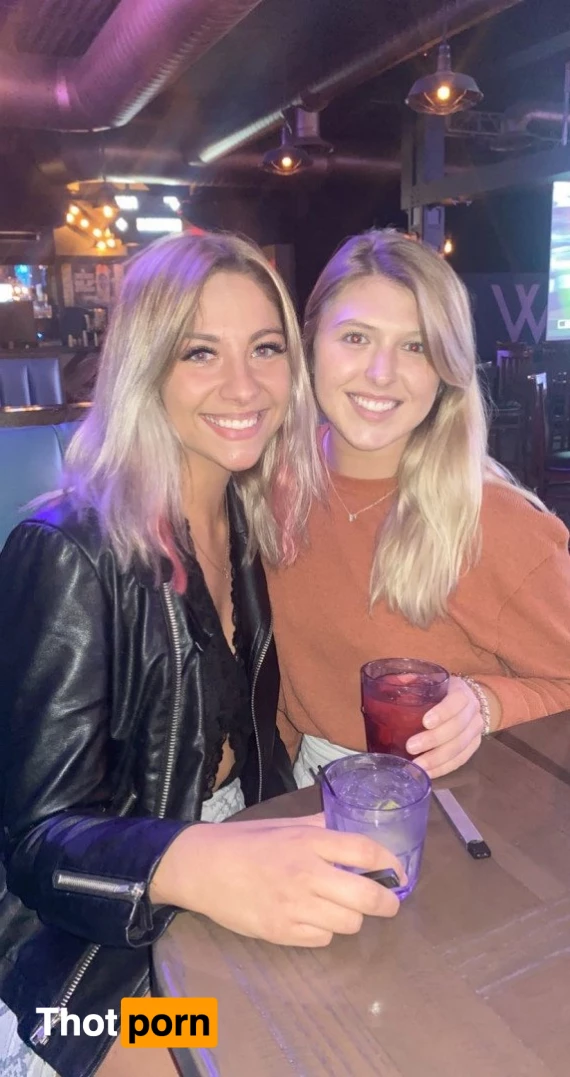 Mack and Ronni 759030