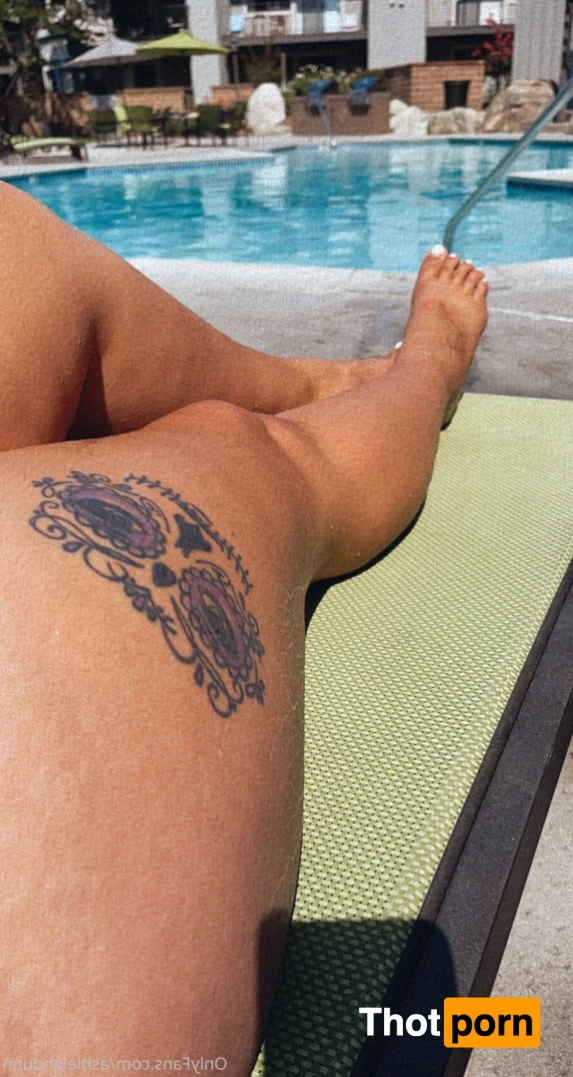 Ashleigh Dunn 16540548