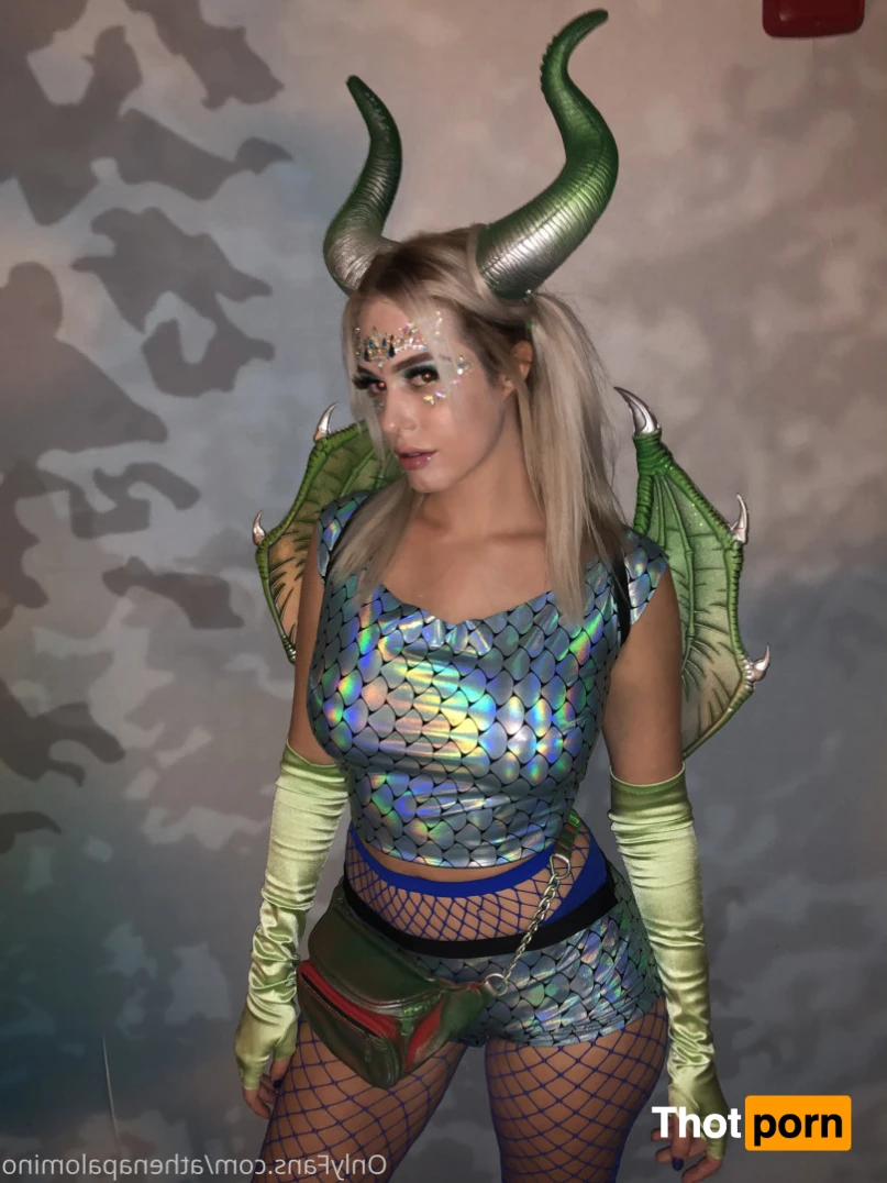 Athena Palomino 14338061