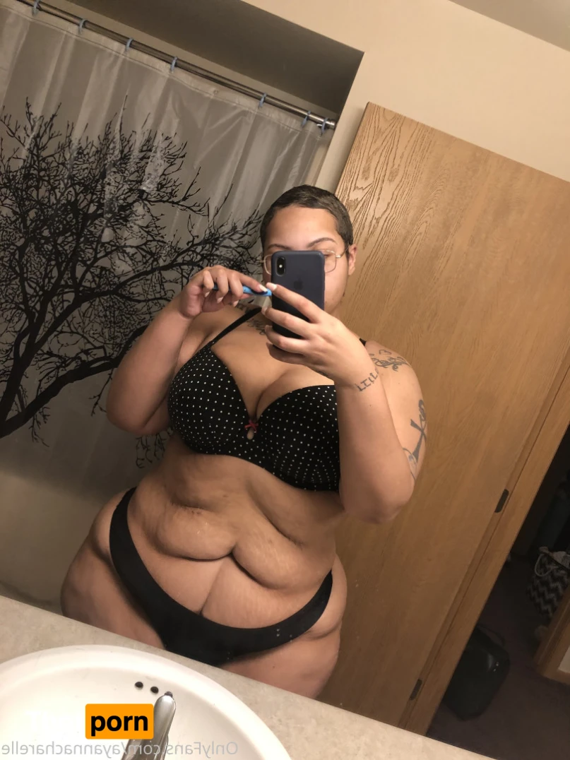 BawdYanna Curvelle 💋 15271141