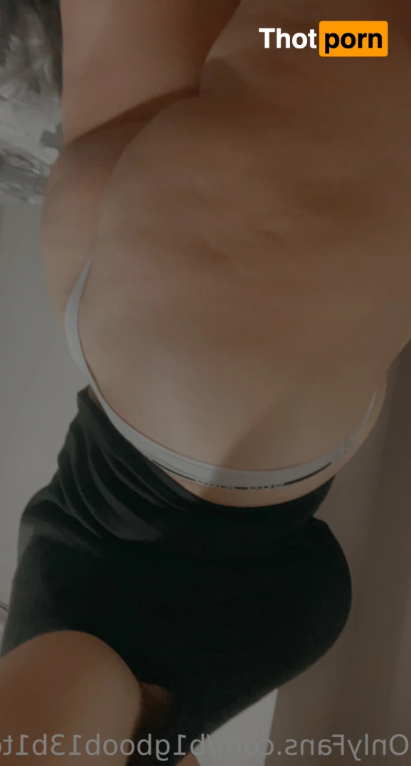 b1gboob13b1tch 15826604