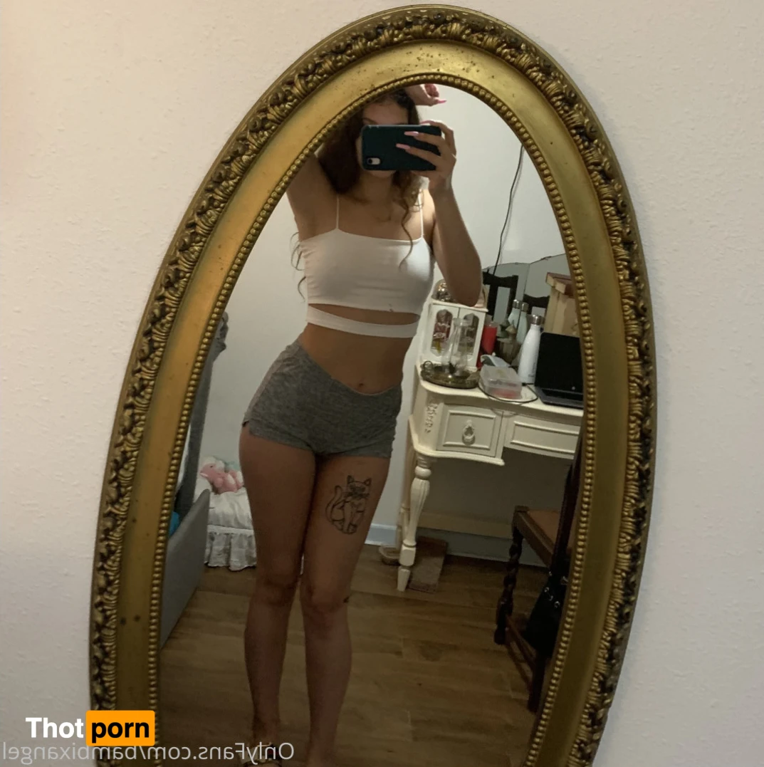 ✨ bambi ✨ 12162216