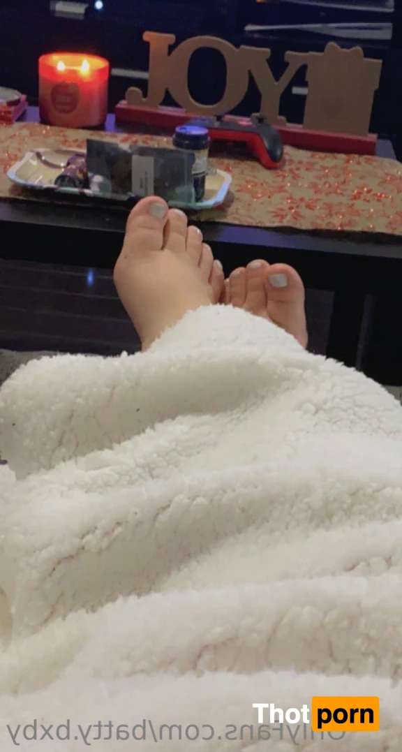 ✨ Kat ✨ 13267713