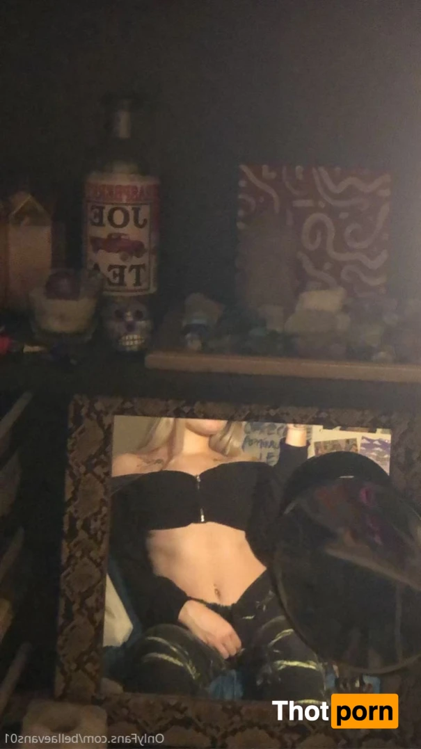 Bella Evans 12053032