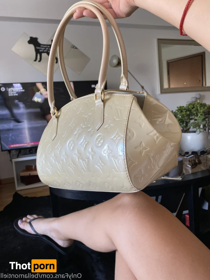 Bella montiell 15575539