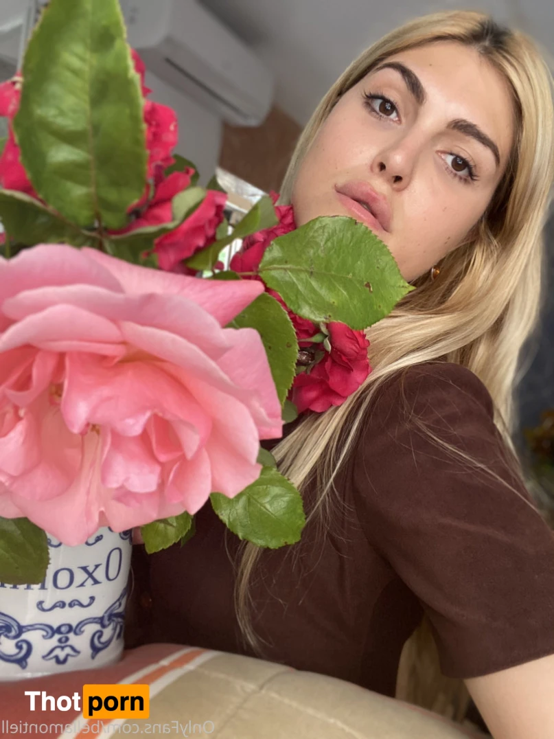 Bella montiell 15580648