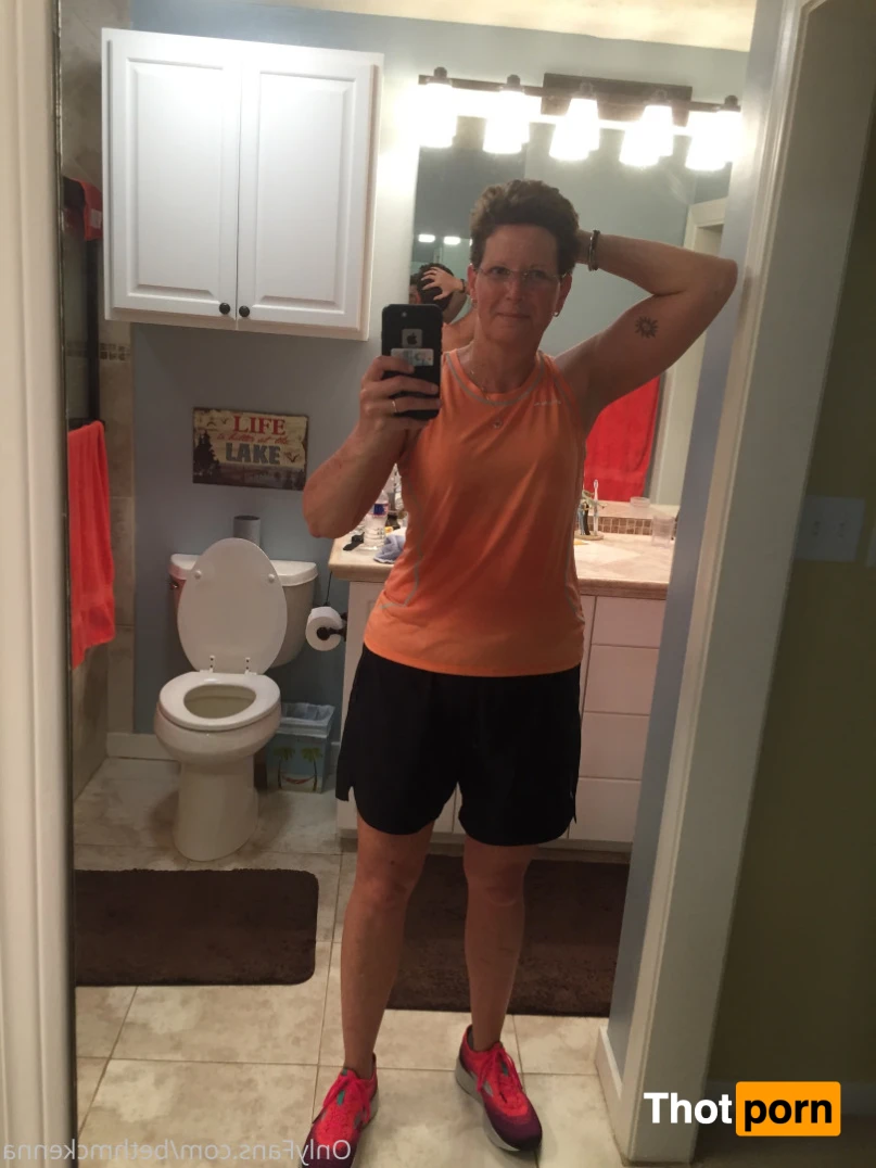 Beth McKenna 14920896