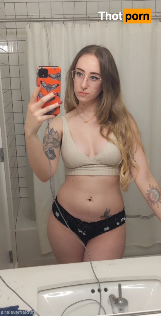 Valerie Faye 13679533