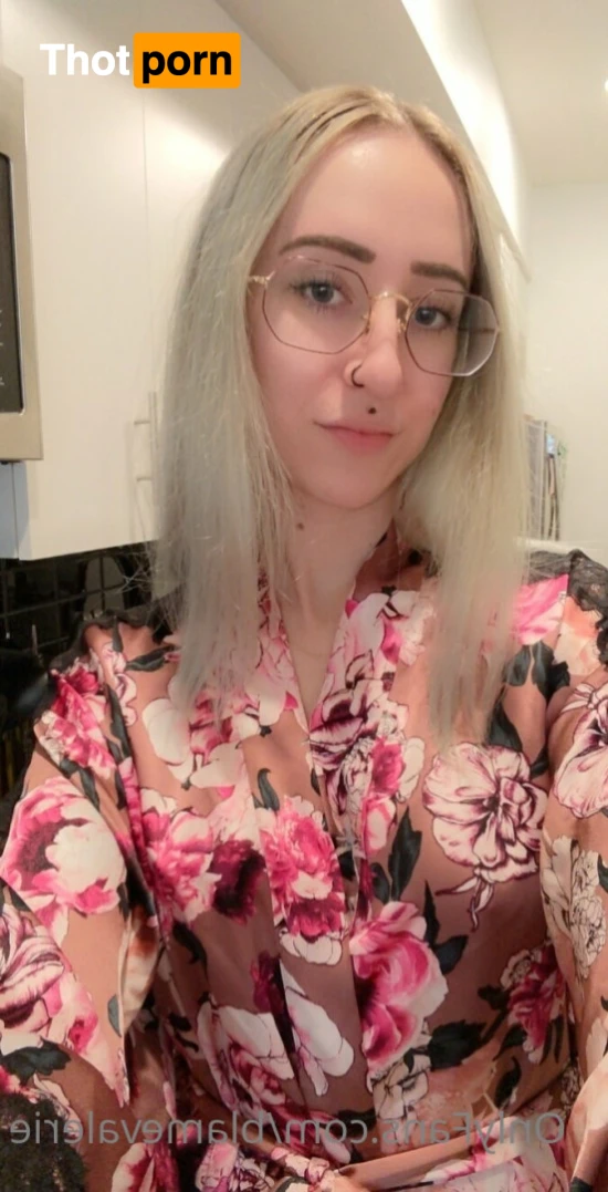 Valerie Faye 13725261