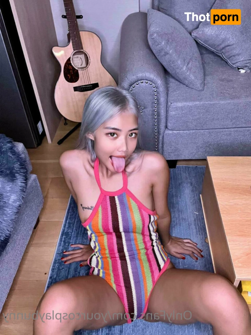 Olivia 🖤 14169250