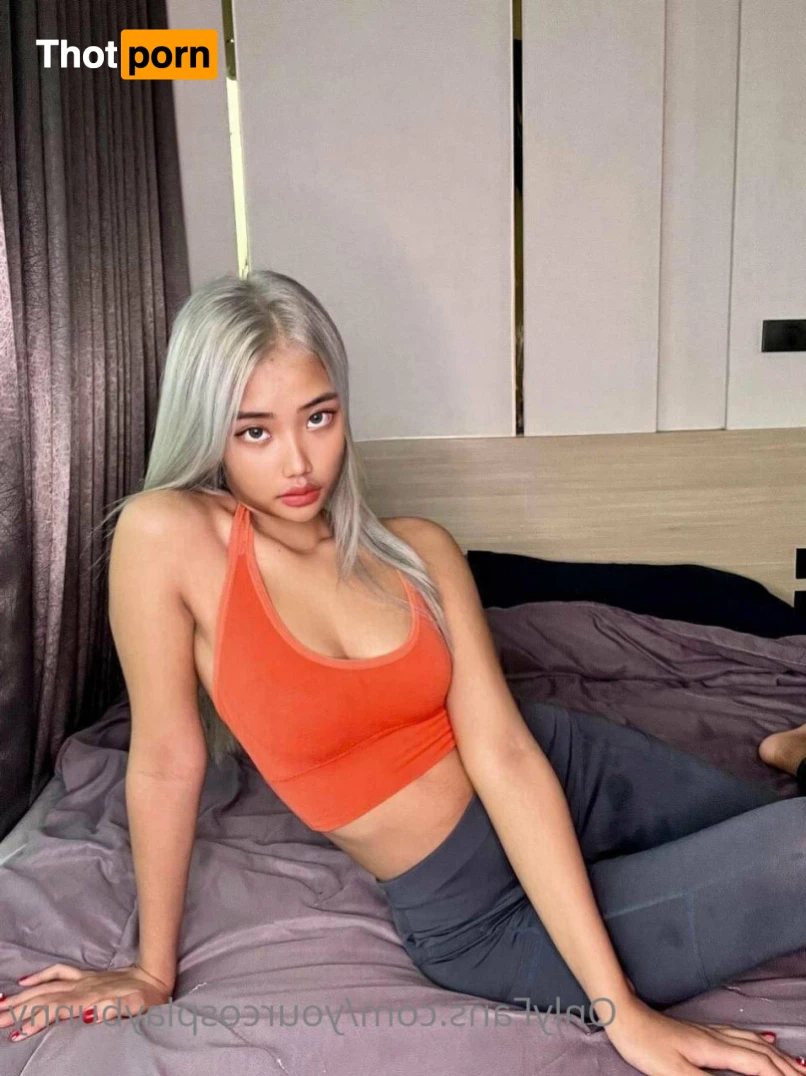 Olivia 🖤 14169526