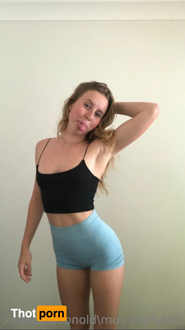 Blondebhabie 15928227