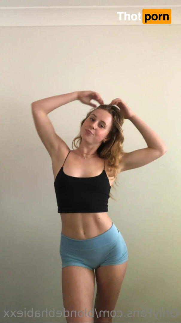 Blondebhabie 15929611