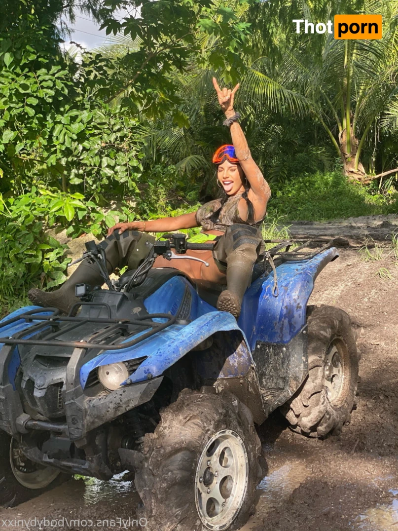 🌜Nicole 🌛 14774829