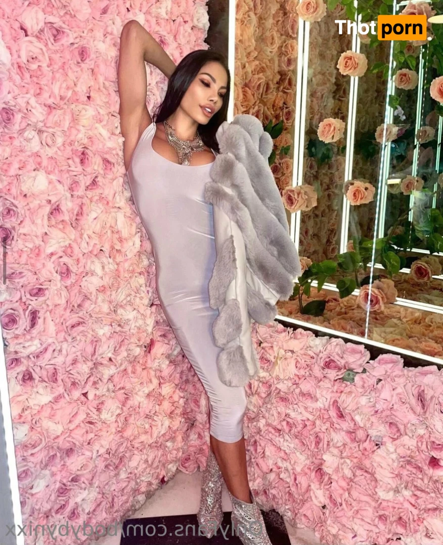 🌜Nicole 🌛 14883322