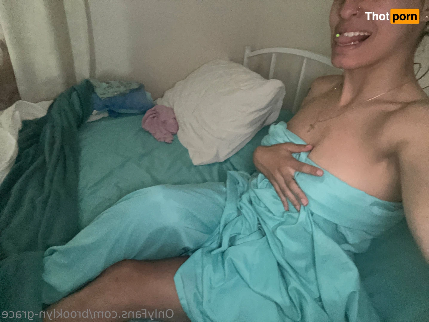 Brooklyn Grace 13502202