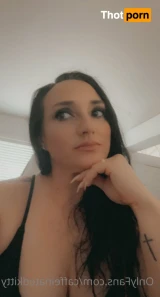 15784610