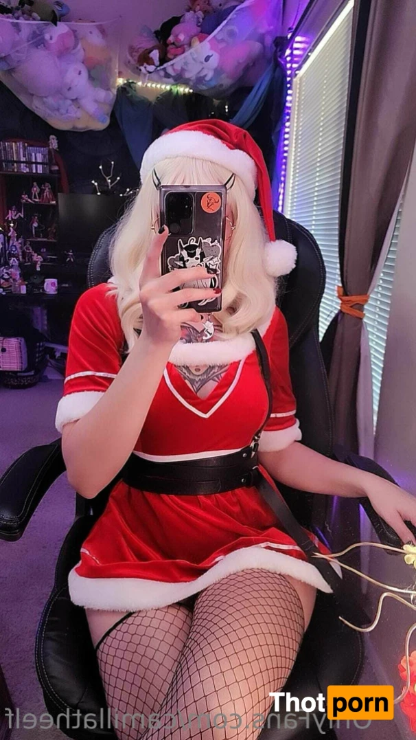 Camilla 🔞 15196580