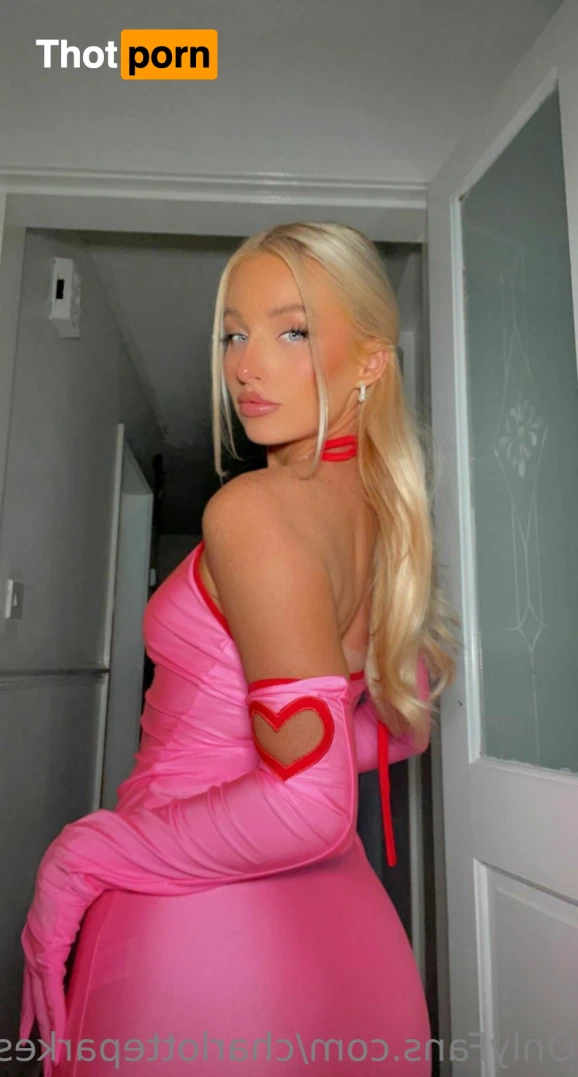 💋Charlotte Parkes 15191609