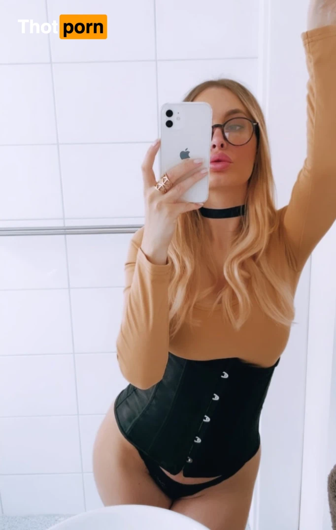 👱🏻‍♀️ Chrissy 💋🔥 13341323