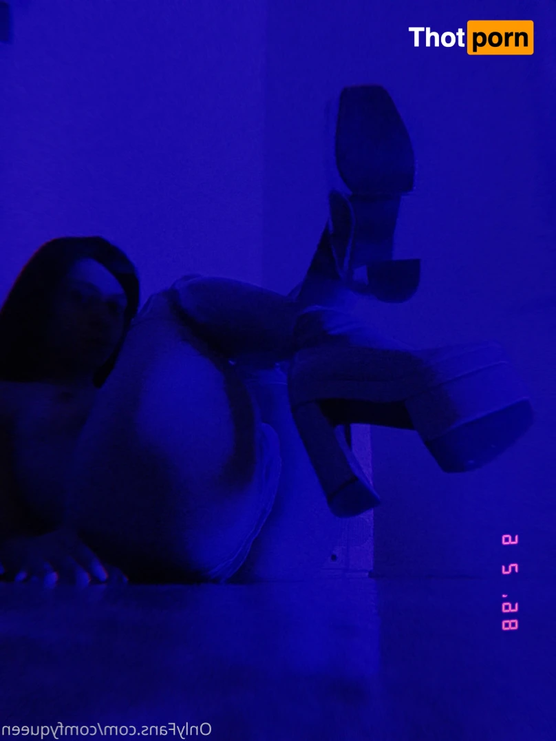 LuxxxTheFox 16513109