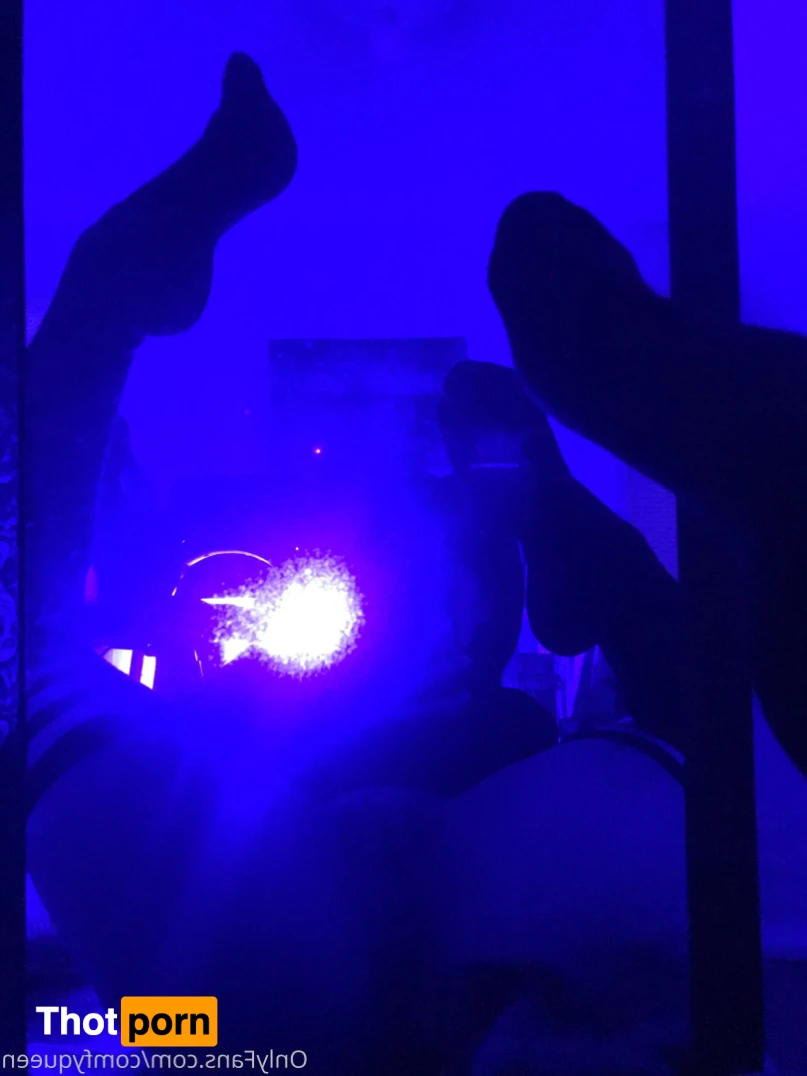 LuxxxTheFox 16524359