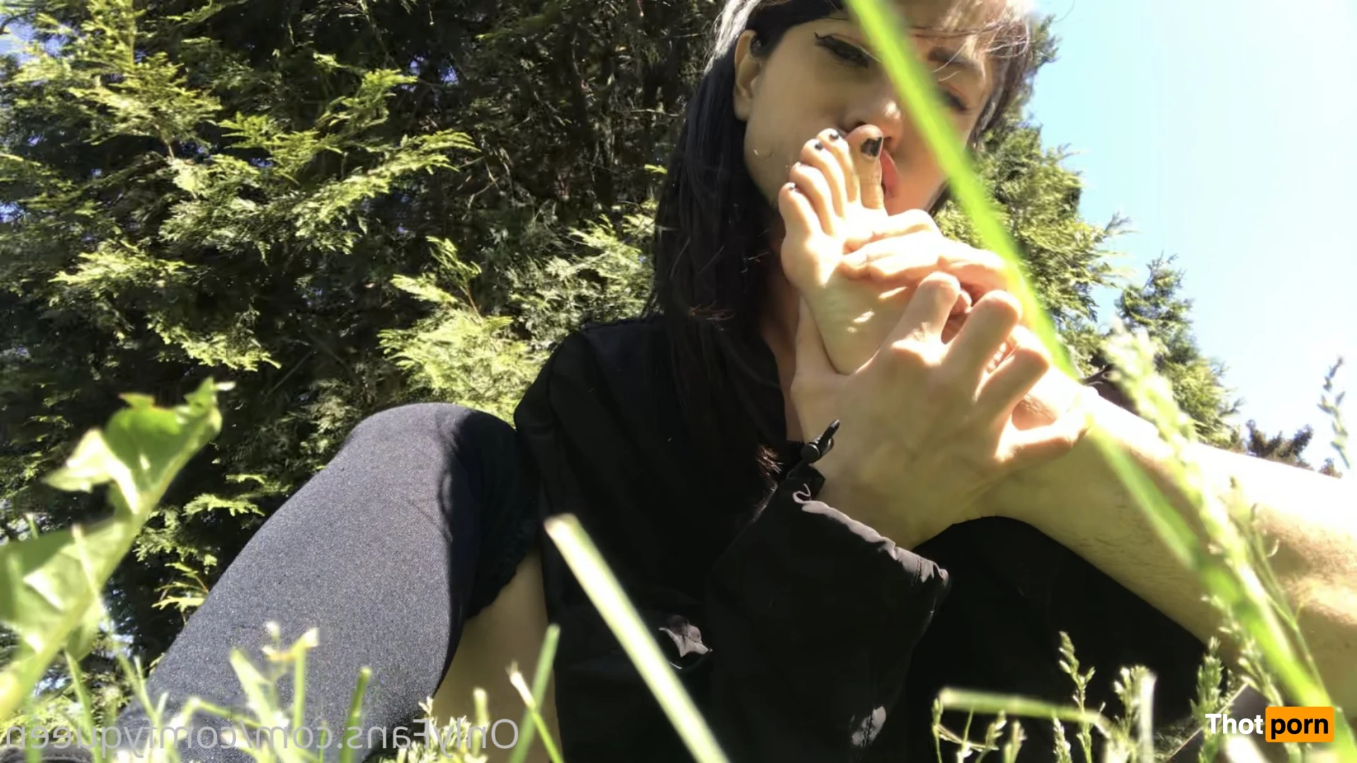 LuxxxTheFox 16526742