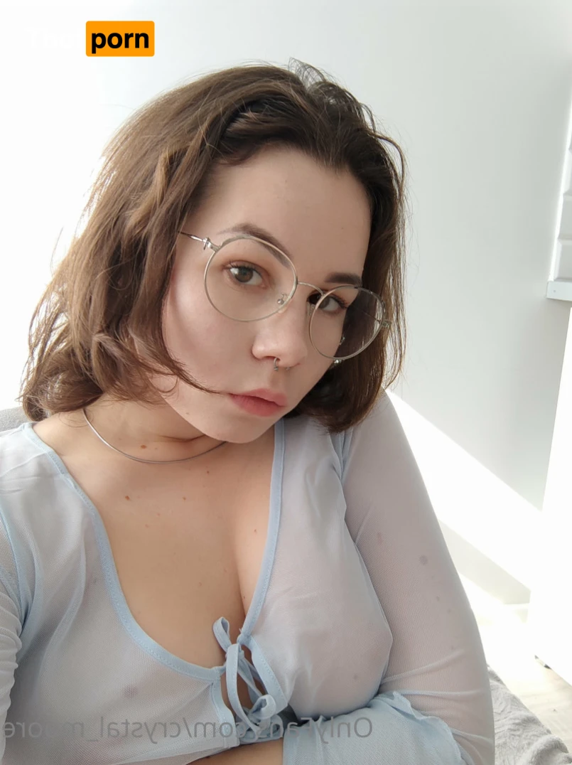 crystal_moore 15182982