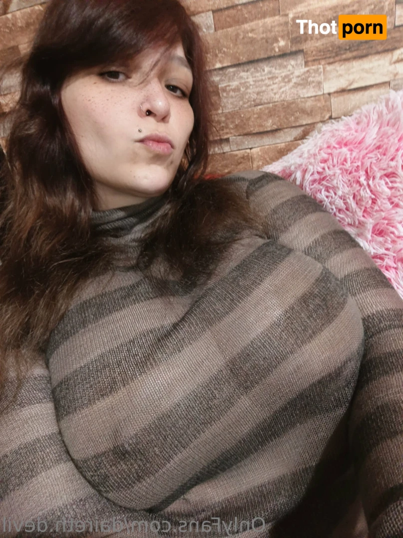 Daireth De Vil 12870948