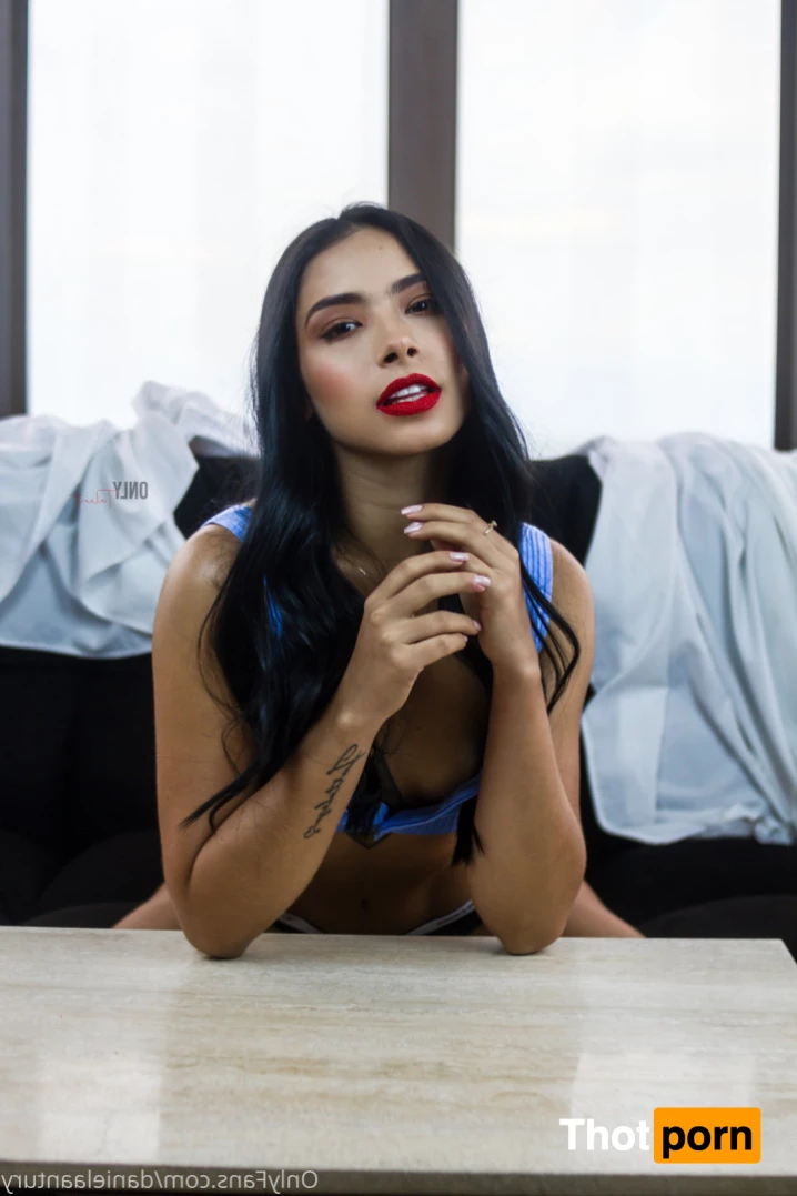 Daniela Antury 15667223