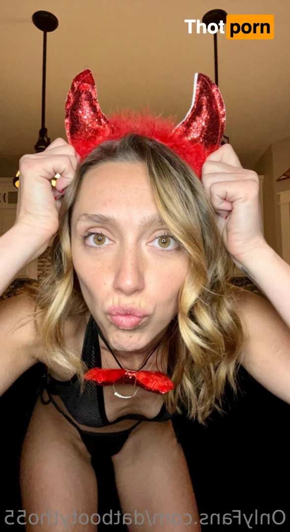 Jess 😋💦 15777987