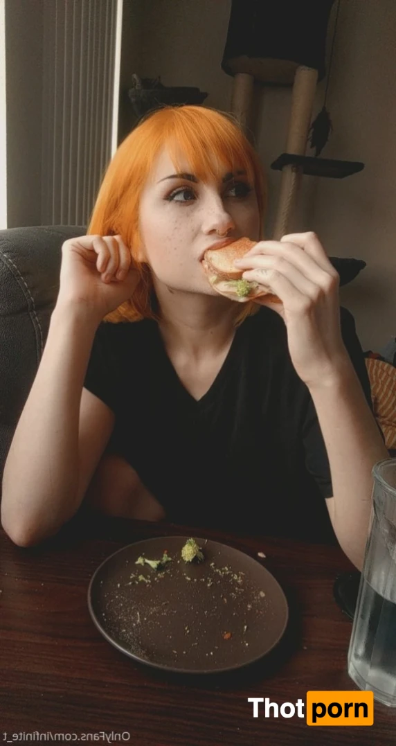 👾Dax👾 12757358