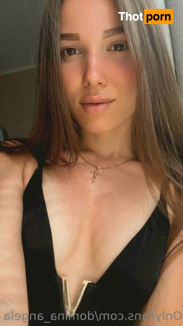 Domina Angel 13309541