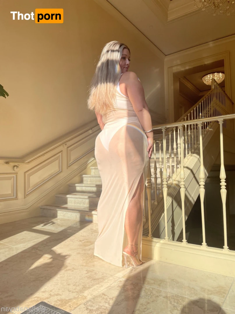 Ellana 🎂 15046392