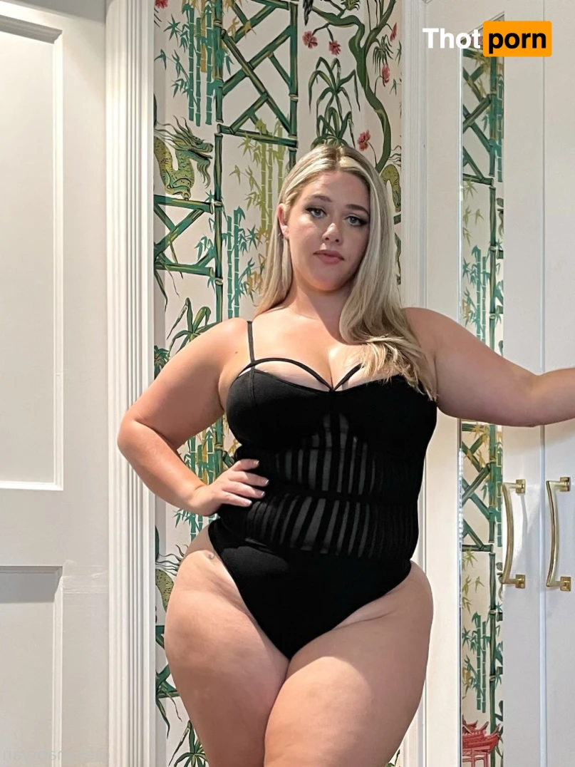 Ellana 🎂 15046944