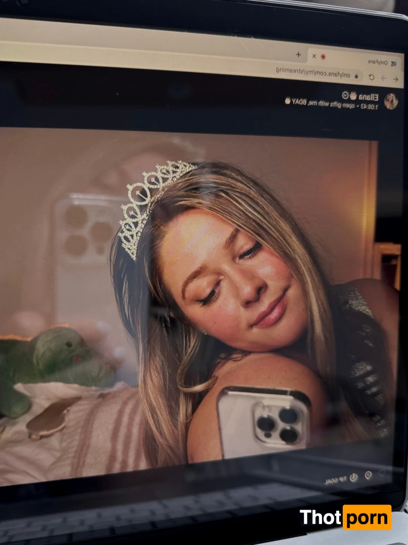 Ellana 🎂 15918010