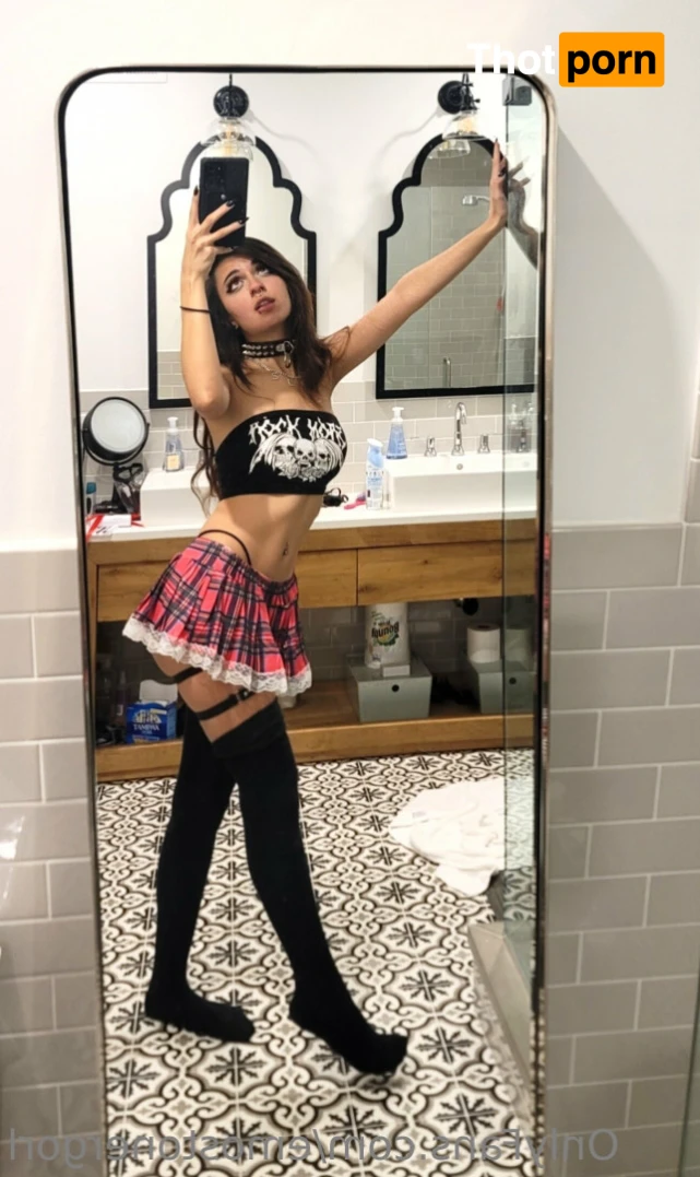 Starcaster 🖤 15917306