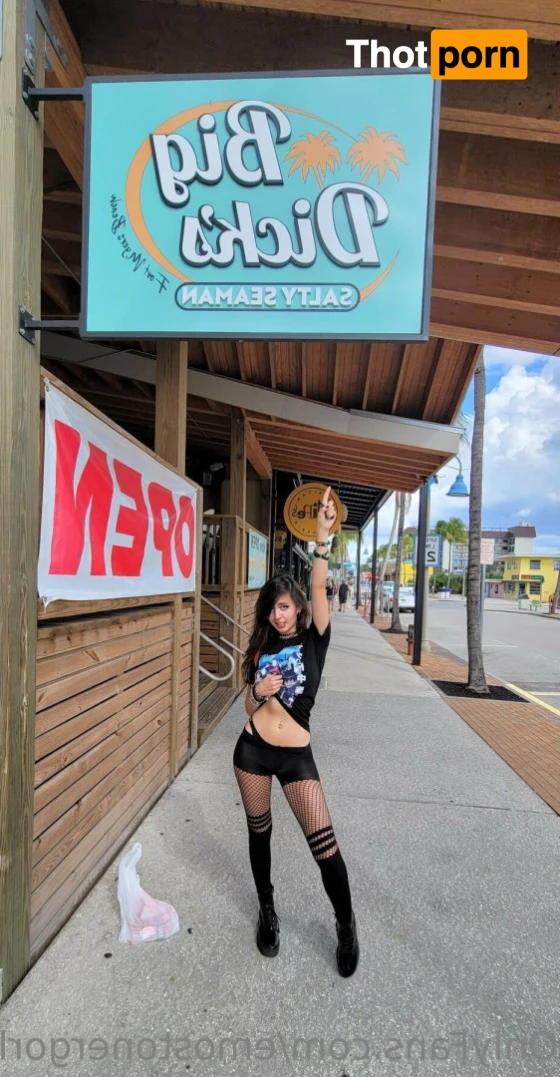 Starcaster 🖤 15917347