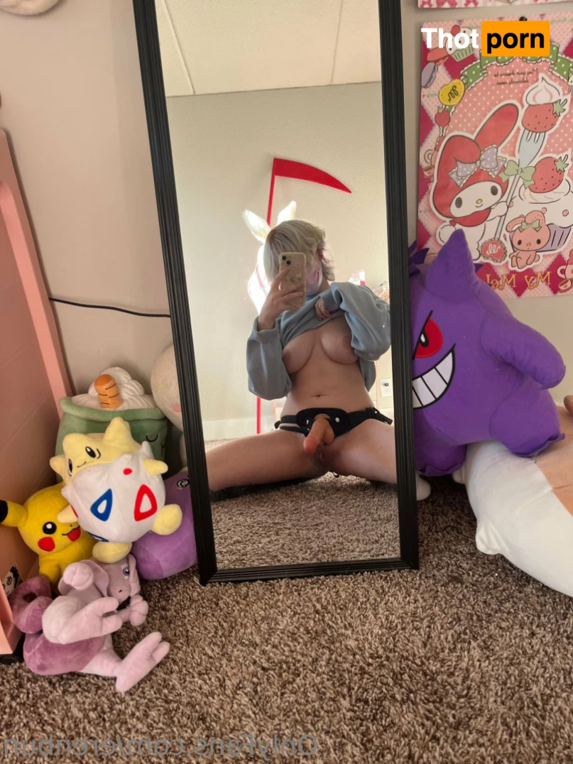 bunnie 🌙 15031764