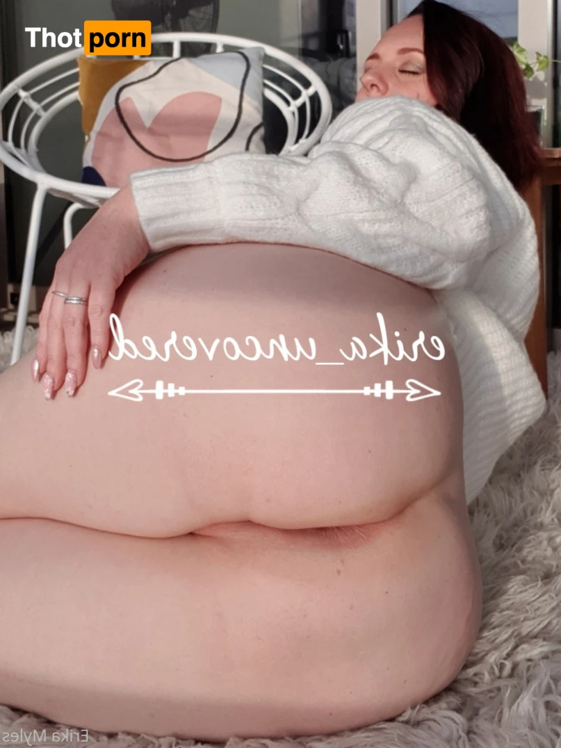 Erika Myles • NO PPV 16164444