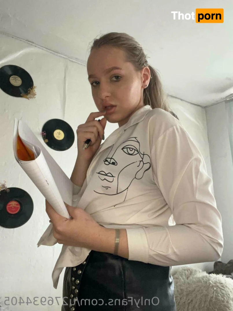 👑 𝐄𝐯𝐞𝐥𝐢𝐧𝐞 15797616