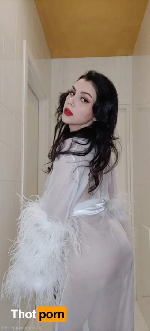 VALENTINA NAPPI 15794641