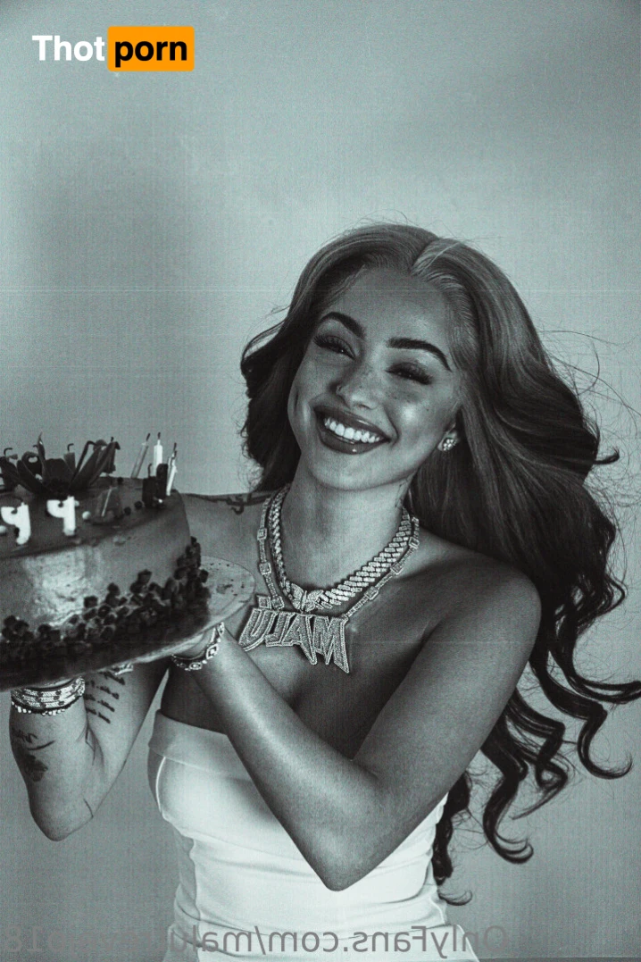 Malu Trevejo 13378597