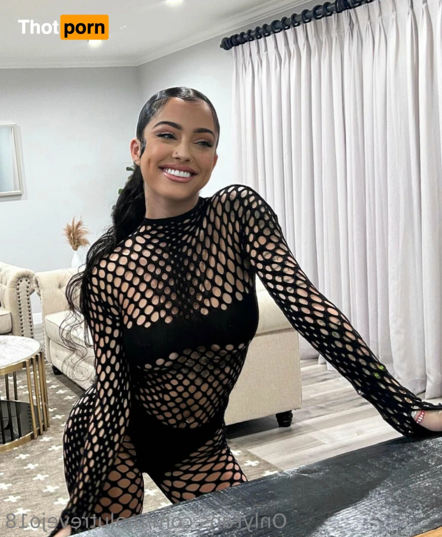 Malu Trevejo 13378602