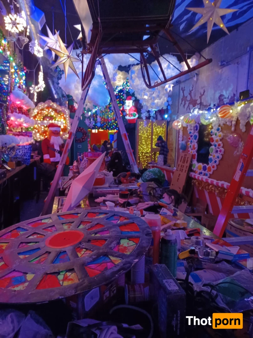 Fussy Hussy 14879079