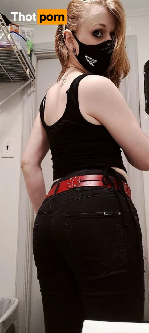 Fussy Hussy 14879532